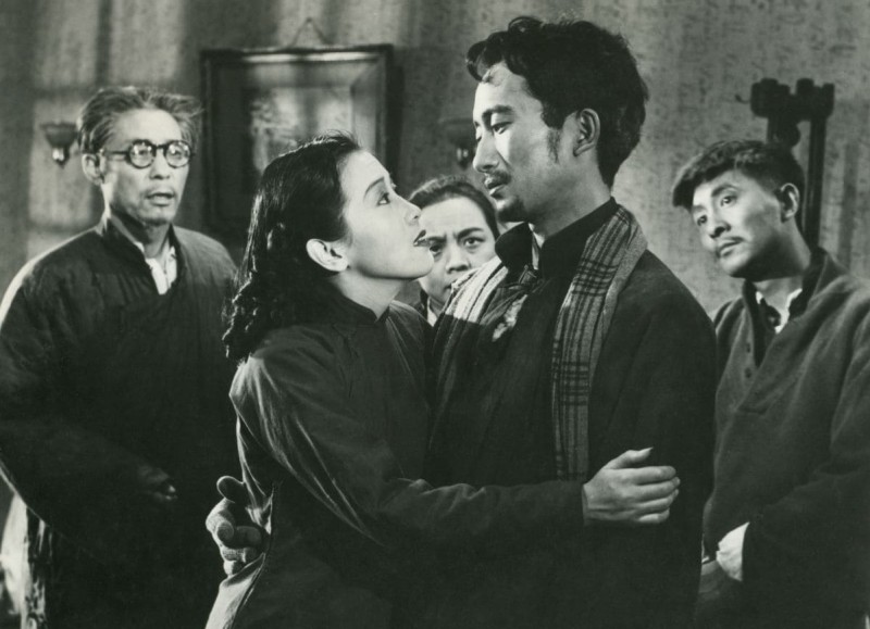 Wuya yu maque (Crows and Sparrows), 1949, Zheng Junli (Foto: China Film Archive) Wuya yu maque (Crows and Sparrows), 1949, Zheng Junli (Foto: China Film Archive)