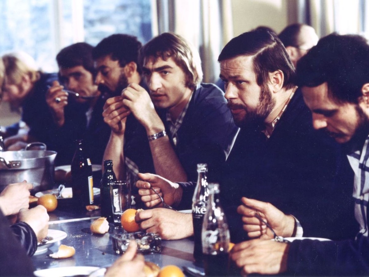 Acht Stunden sind kein Tag, 1972-73, Rainer Werner Fassbinder