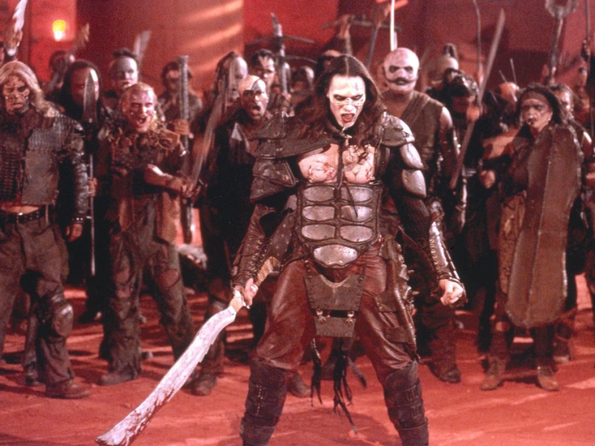 Ghosts of Mars, 2001, John Carpenter © 2001 Screen Gems, Inc. All Rights Reserved. Ghosts of Mars, 2001, John Carpenter © 2001 Screen Gems, Inc. All Rights Reserved.