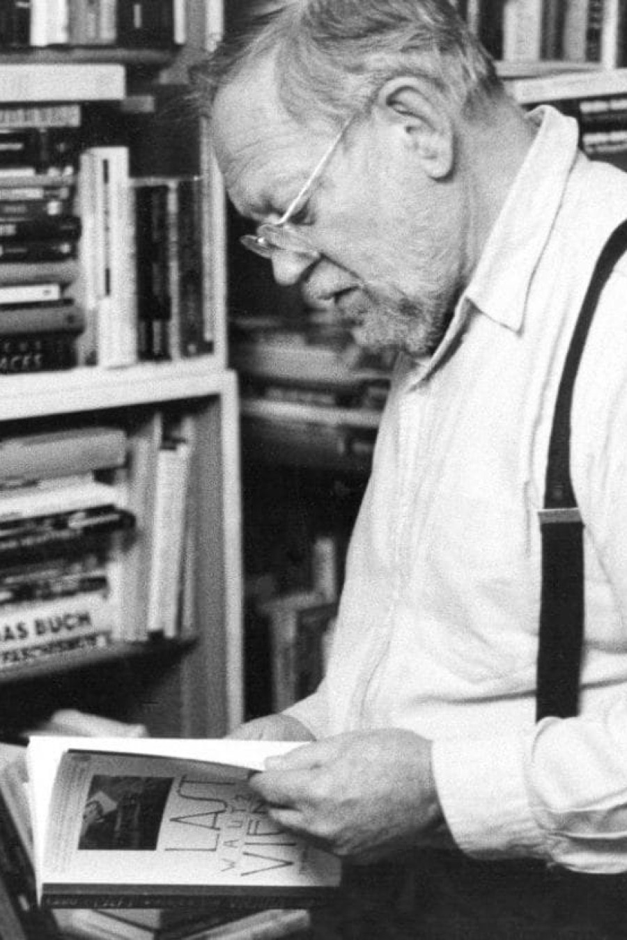 Amos Vogel in his New York apartment © Egon Humer