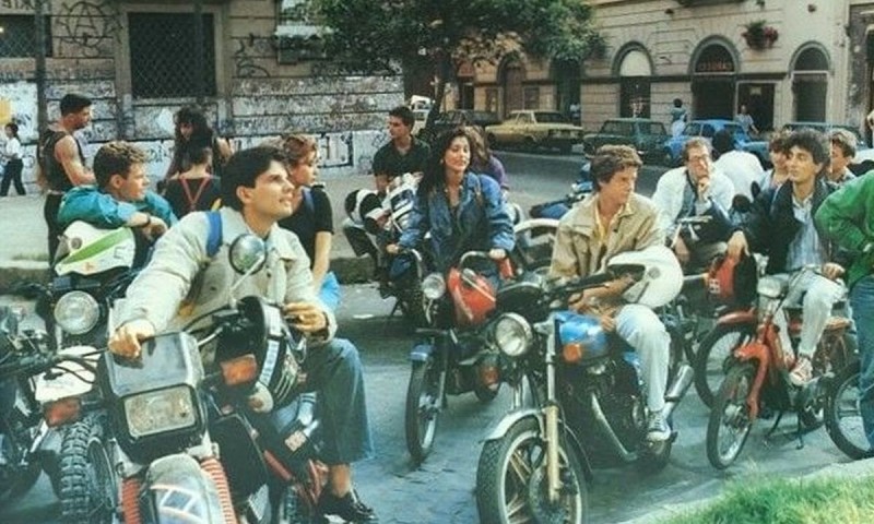 Quelli del casco (Die Moped-Bande), 1988, Luciano Salce