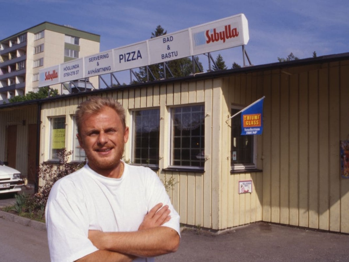 Jordbro-Serie: En pizza i Jordbro (Eine Pizza in Jordbro), 1994, Rainer Hartleb (Foto: Svenska Filminstitutet)