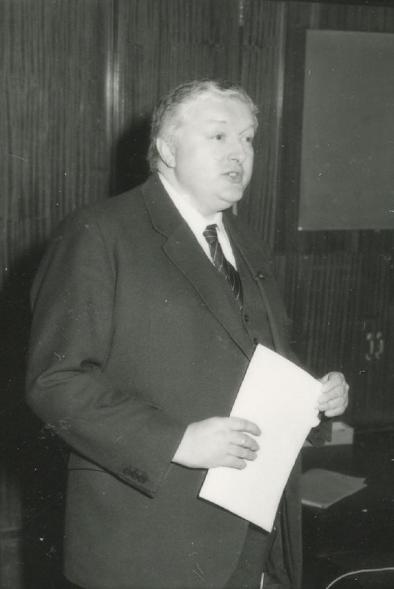 Peter Kubelka beim FIAF-Kongress 1984 © K. Reiberger (Vergrößerung von Kontaktabzug)