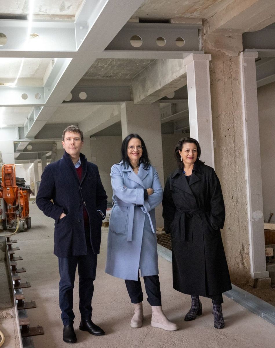 Dachgleiche Filmmuseum LAB im April 2024 mit Michael Loebenstein, StS Andrea Mayer, StRIn Veronica Kaup-Hasler © Lechner/HBF/BMKÖS