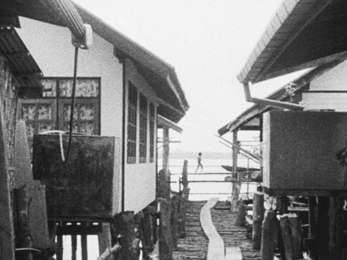 Mysterious Object at Noon, 2000, Apichatpong Weerasethakul