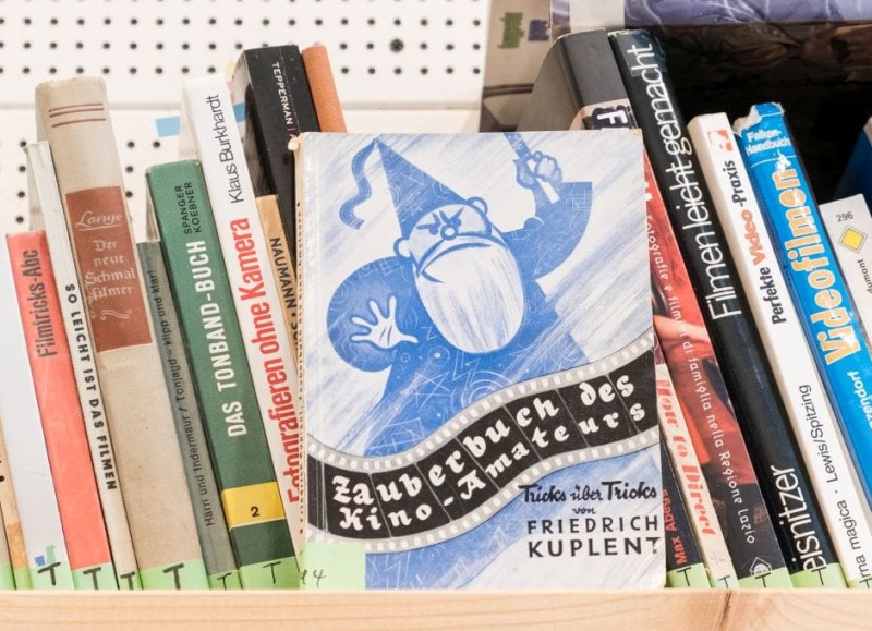 Bücher zum Thema Schmalfilm und Amateurfilm (Foto: ÖFM © Eszter Kondor)