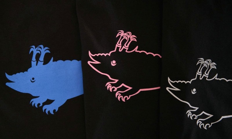 T-Shirts schwarz mit Filmmuseums-Logo in unterschiedlichen Farben