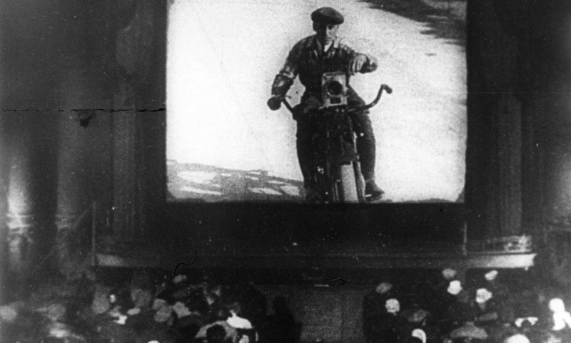 Chelovek s kino-apparatom (Der Mann mit der Kamera), 1929, Dziga Vertov 