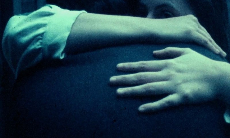 Silent Conversations (hugs), Eva Giolo