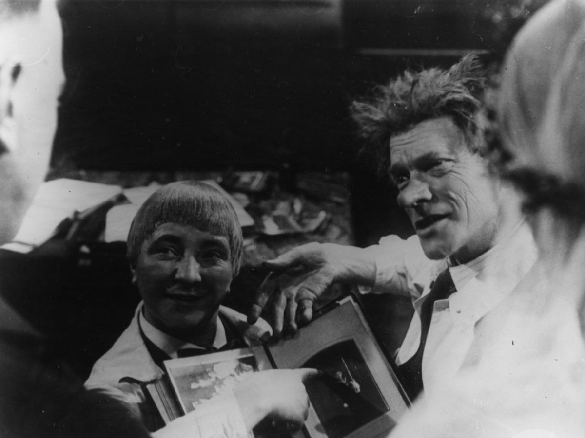 Im Photoatelier, 1932, Karl Valentin