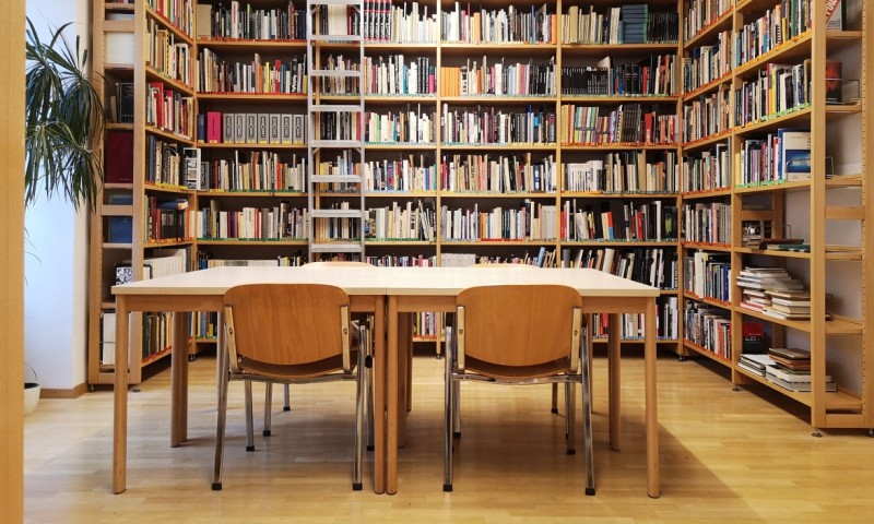 Lesesaal Bibliothek (Foto: ÖFM © Christoph Fintl)